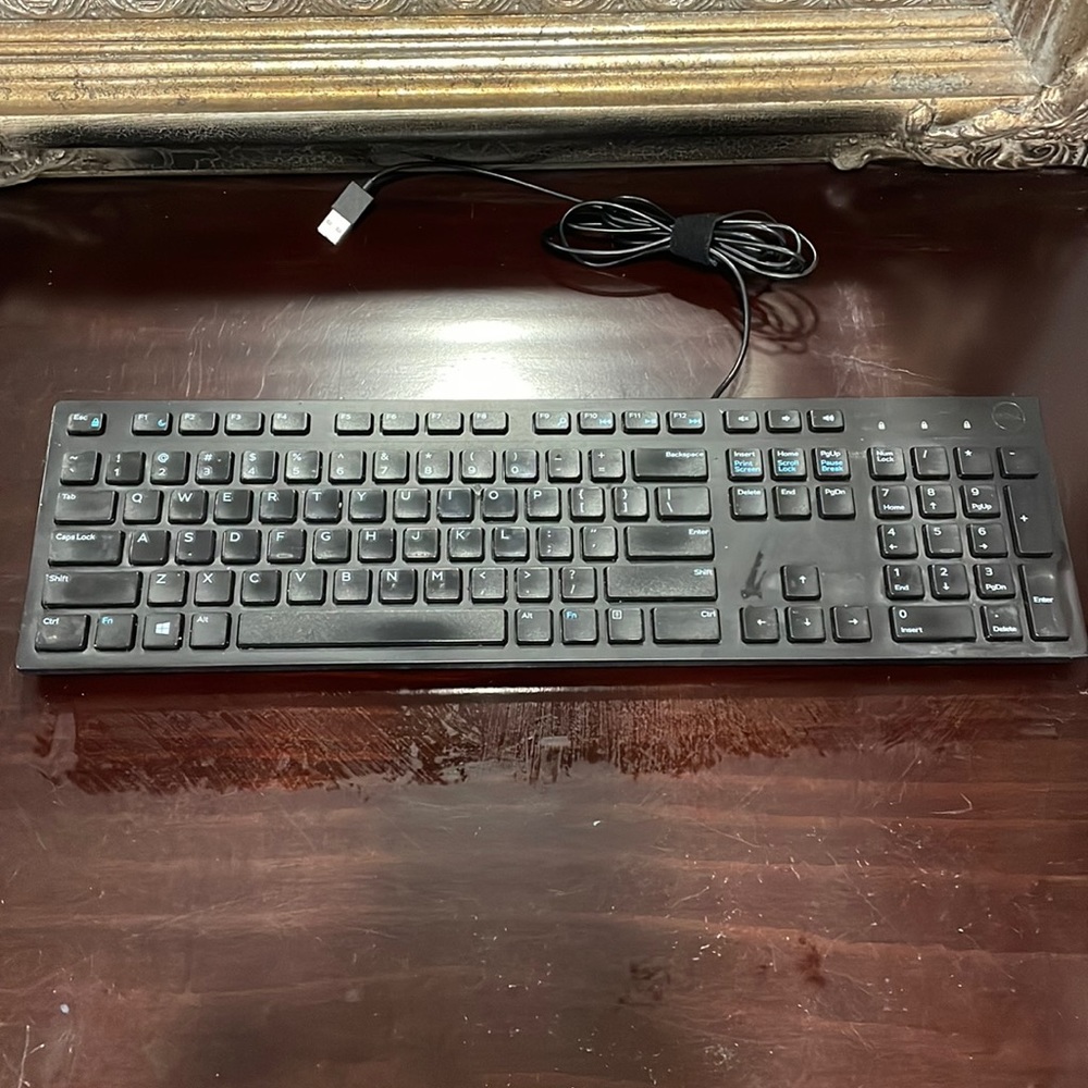 Dell Wired Keyboard Model K8216p